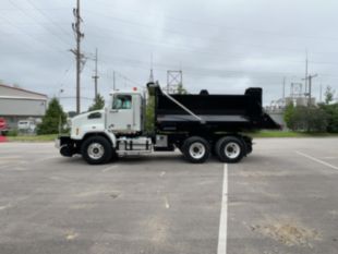2021 WESTERN STAR 4700SB 6x4 Ox Bodies 14 Ft. Hi-Rail Roto Dump Truck
