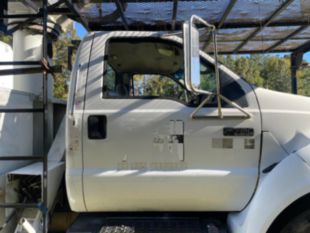 2007 Ford F-750 4x2 Altec Forestry Bucket Truck