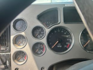 2016 Mack CHU613 Tandem Axle Day Cab