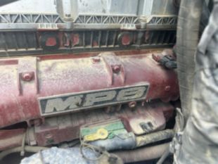 2016 Mack CHU613 Tandem Axle Day Cab
