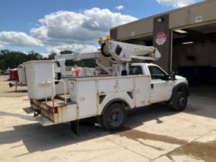 2016 Ford F-550 Gas Powered 4x4 Terex TL-38P Bucket Truck