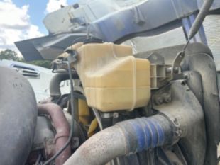 2016 Mack CHU613 Tandem Axle Day Cab