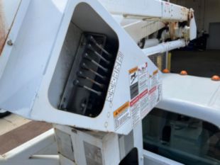 2016 Ford F-550 Gas Powered 4x4 Terex TL-38P Bucket Truck