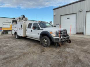 2015 Ford F550 4x4 Palfinger PSC 5025 Hi-Rail Service Truck With Crane