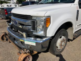 2017 Ford F-350 Diesel Crew Cab 4x4 "Rail Gear Equipped" Service Body Truck