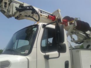 2017 Freightliner M2 Diesel 4x4 Terex Commander 4047 Digger Derrick