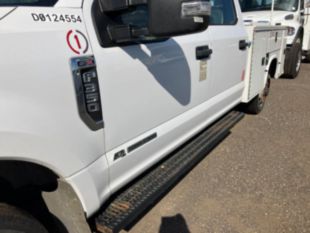 2017 Ford F-350 Diesel Crew Cab 4x4 "Rail Gear Equipped" Service Body Truck