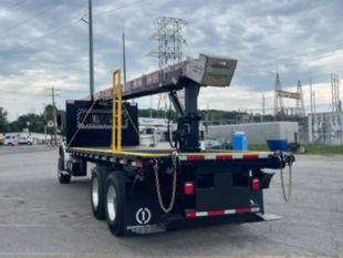 2025 Freightliner M2106 6x4 Load King Premier 37' Conveyor Truck