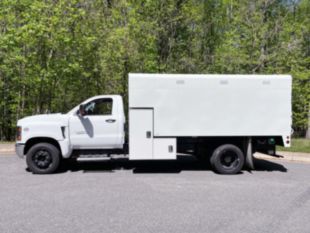 2022 Chevrolet 6500 4x2 Arbortech 14x60 Chip Truck