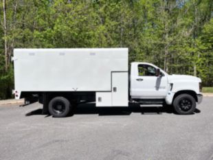 2022 Chevrolet 6500 4x2 Arbortech 14X60 Chip Truck