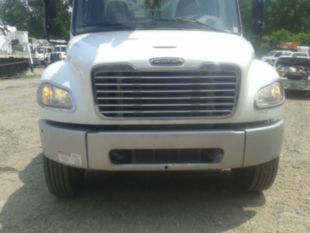 2017 Freightliner M2 Diesel 4x4 Terex Commander 4047 Digger Derrick