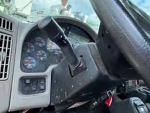 2016 Int'l 7300 Diesel 4x4 Terex Commander 4047 Digger Derrick Truck