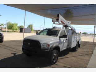 2014 RAM 5500 4x4 Versalift SST-40 Bucket Truck