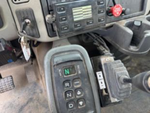 2016 Int'l 7300 Diesel 4x4 Terex Commander 4047 Digger Derrick Truck