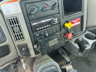 2016 Int'l 7300 Diesel 4x4 Terex Commander 4047 Digger Derrick Truck