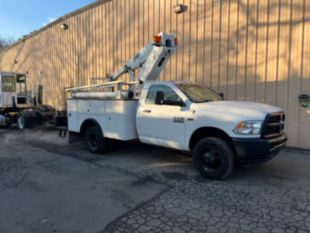 2018 Dodge 3500 Hemi Powered 4x2 Duralift DTS-29 Bucket Truck