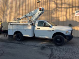 2018 Dodge 3500 Hemi Powered 4x2 Duralift DTS-29 Bucket Truck