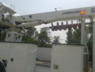 2017 Freightliner M2 Diesel 4x4 Terex Commander 4047 Digger Derrick