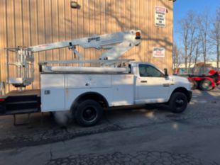 2018 Dodge 3500 Hemi Powered 4x2 Duralift DTS-29 Bucket Truck