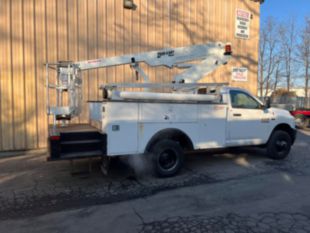 2018 Dodge 3500 Hemi Powered 4x2 Duralift DTS-29 Bucket Truck