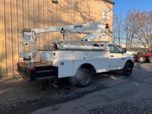 2018 Dodge 3500 Hemi Powered 4x2 Duralift DTS-29 Bucket Truck