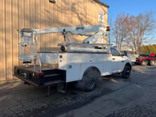 2018 Dodge 3500 Hemi Powered 4x2 Duralift DTS-29 Bucket Truck