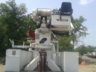 2017 Freightliner M2 Diesel 4x4 Terex Commander 4047 Digger Derrick