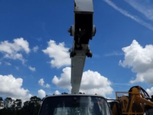 2016 Freightliner M2106 4x2 Terex 5TC-55 Bucket Truck