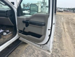 2011 Versalift SST-37-EIH / 2019 Ford F550 4x4 Bucket Truck