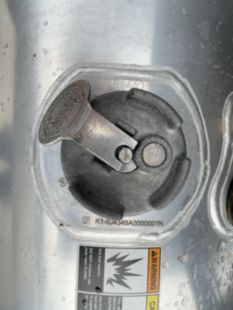 2022 Peterbilt 579 4x2 Daycab Tractor