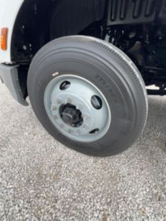 2022 Peterbilt 579 4x2 Daycab Tractor