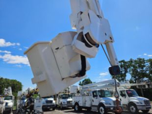 2012 Terex RM-75 / 2012 International 7400 6x6 Bucket Truck