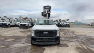 2024 Ford F550 4x4 Versalift VST-40-MHI Bucket Truck
