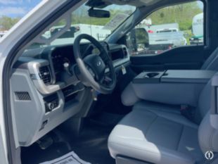 2025 Ford F350 4x4 Service Truck