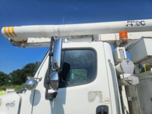 2010 Freightliner Diesel 4x2 Altec Material Handler Bucket Truck