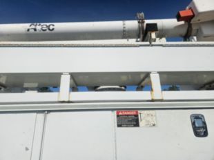 2010 Freightliner Diesel 4x2 Altec Material Handler Bucket Truck