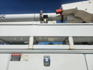 2010 Freightliner Diesel 4x2 Altec Material Handler Bucket Truck
