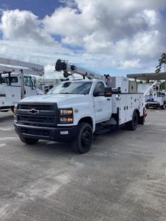 2022 Chevrolet 5500HD 4x2 Load King VOYAGER 1 Service Truck With Crane