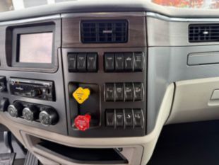 2025 Peterbilt  Load King 18' Quad Axle Dump Truck