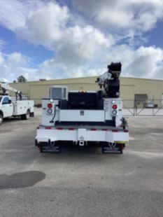 2022 Chevrolet 5500HD 4x2 Load King VOYAGER 1 Service Truck With Crane