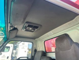 2000 ISUZU NPR 4x2 Box Truck