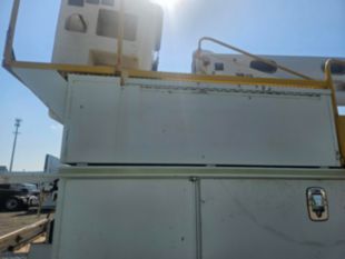 2010 Freightliner Diesel 4x2 Altec Material Handler Bucket Truck