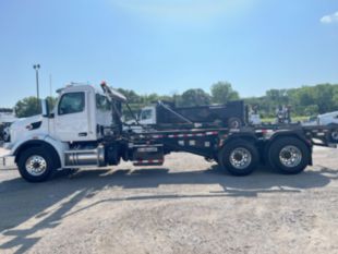 2025 Peterbilt 567 6x4 Galbreath U5-OR-174 Roll-Off Truck