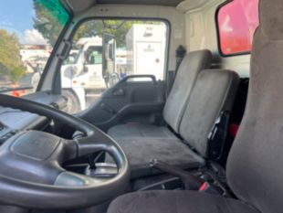 2000 ISUZU NPR 4x2 Box Truck