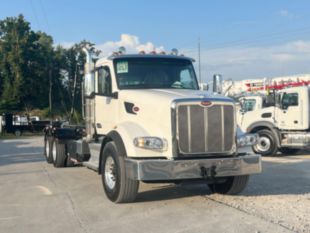 2025 Peterbilt 567 6x4 Galbreath U5-EX-174HD Roll-Off Truck