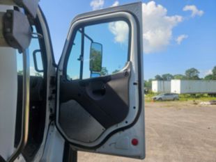 2010 Freightliner Diesel 4x2 Altec Material Handler Bucket Truck