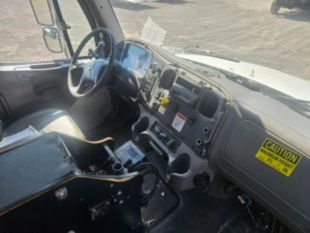 2010 Freightliner Diesel 4x2 Altec Material Handler Bucket Truck