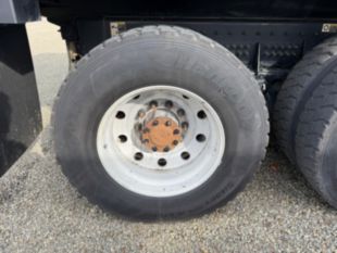 2025 Peterbilt  Load King 18' Quad Axle Dump Truck