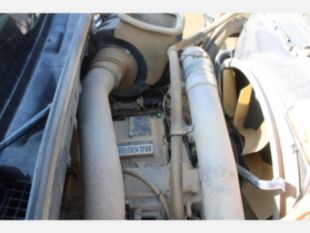 2011 Int'l 7600 6x4 McNeilus Concrete Mixer Truck