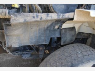 2011 Int'l 7600 6x4 McNeilus Concrete Mixer Truck